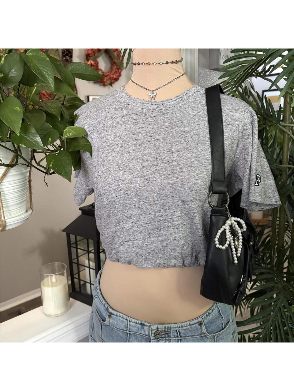 grey crop top